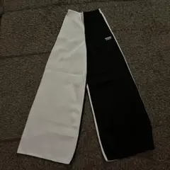 adidas ワイドパンツ ブラック/ホワイト FM2449