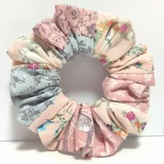 シャモアピンク系　シュシュ　ハンドメイド　シンプル