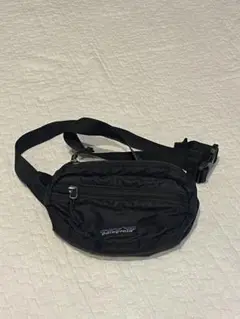 patagonia ボディバッグ 黒