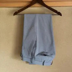 ユニクロ　感動パンツ　感動スラックス　グレー 灰