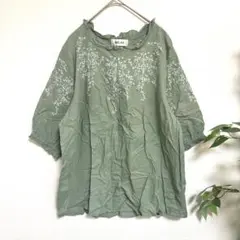 WELINA 花柄刺繍ブラウス　コットンシャツ　五分袖　大人カジュアル　緑　薄手