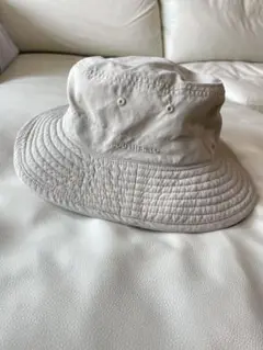 バケハ　ベージュ