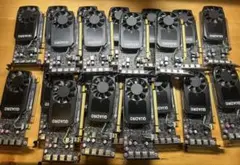 Quadro グラフィックボード　P1000 3枚