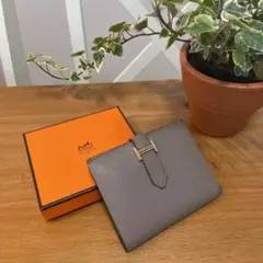 HERMESエルメス ベアンコンパクト グリアスファルト ゴールド金具 折り財布