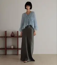 LOWRYSFARM ストレッチサテンスカート