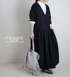 美品 AFFINITE 黒 リネン　カシュクールワンピ 麻混 マキシ丈 ギャザー