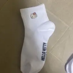 日焼けキティ白靴下