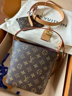 Louis Vuitton モノグラムショルダーバッグ