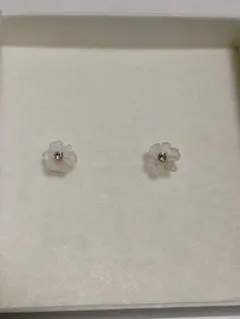 サマンサティアラ フラワーピアス