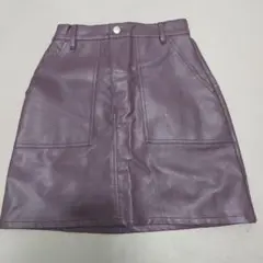 合皮スカート