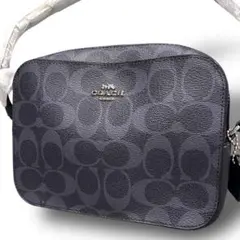 Item thumbnail for item e7e15e8f-0d33-4c52-a876-1e46a9a0a8af