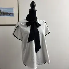 バイカラーリボン付き半袖シャツ