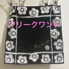 ［美品］マリークワント　デイジー柄刺繍 タオルハンカチ