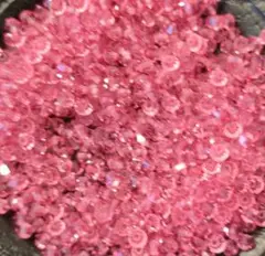 ㉞スワロフスキー5301 『ROSE』 ３㍉ 21g 780個以上