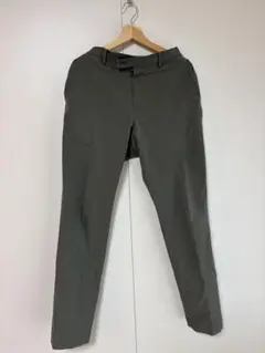 グレー テーパード スラックス
