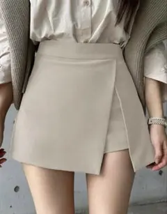 ミニスカート ベージュ
