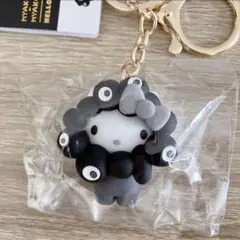 関西万博会場限定　黒ミャクミャクなりきりキーホルダー キティ