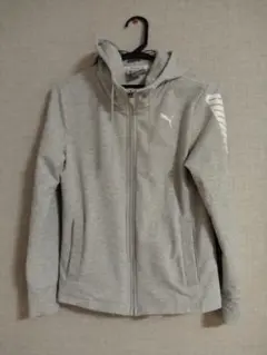 Puma フルジップ グレー パーカー