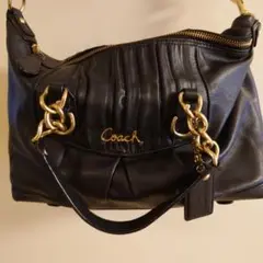 COACH チェーンが大人可愛いショルダーバック 兼用 ハンドバッグ