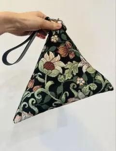 Item thumbnail for item 95b45da8-bfd2-4573-b5a5-469d750c6d8c