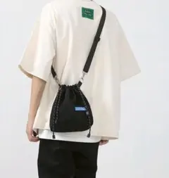 巾着バッグ　ショルダーバッグ メンズ レディース サコッシュ　黒　ブラック