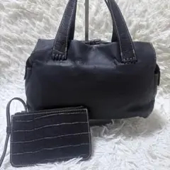 【美品】トゥルクオーボ トートバッグ ハンドバッグ レザー マチ有 黒