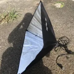 LIGHT SOFTBOX 黒 三角形