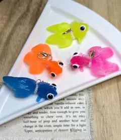 金魚ちゃんチャーム4個セット