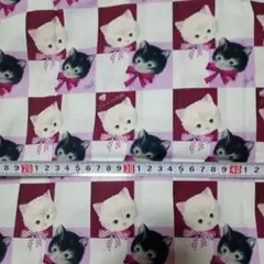 はぎれ　猫柄　レトロ猫柄　約100cm×50cm