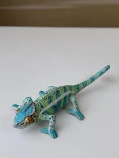 パンサーカメレオン 原色爬虫類トカゲ図 鑑 YUJIN ユージン フィギュア
