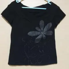 黒のトップス　Tシャツ　カットソー　ノースリーブ　半袖