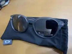 オークリー　サングラス　LATCH マットグレー