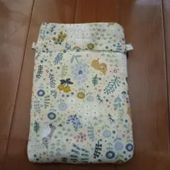 ウサギと植物のプリント柄サコッシュ