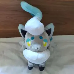 色違いのヒスイゾロア　 ぬいぐるみ　ポケモンセンター