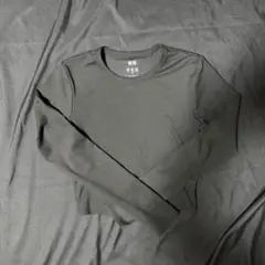 UNIQLO ユニクロ　クロップド丈　トップス　ロンT