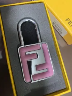 フェンディ FENDI キーリング FFモチーフ キーホルダー チャーム