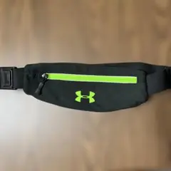 Under Armour ウエストバッグ ブラック/グリーン