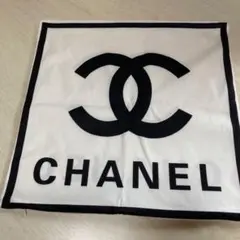 CHANEL ロゴ クッションカバー　ノベルティー