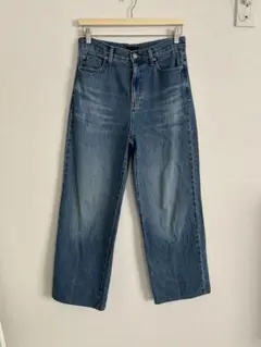 UNIQLO ワイドストレートジーンズ