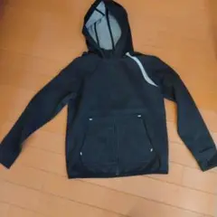 キッズ パーカー 黒 フード付き140cm