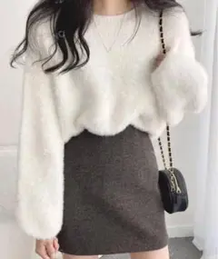 ファー風ホワイトクロップドニット