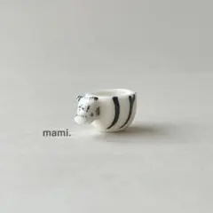 フェーヴ　シマウマのカップ　フランス　フェーブ　ミニチュア陶器　f-3611