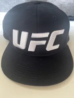 UFC ベースボールキャップ 黒 ブレイズスモールロゴ 110 フレックスボールキャップ - UFC