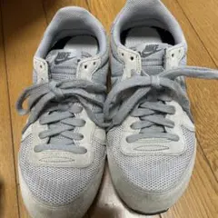 NIKE INTERNATIONALIST グレー スニーカー