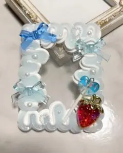 ホイップデコ　トレカケース　B8 水色　青　赤⭐︎キャンディデコ　いちご硬質ケース