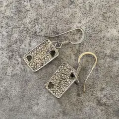 Item thumbnail for item 32bc48f3-c502-42b7-9d3a-5fa709b61529