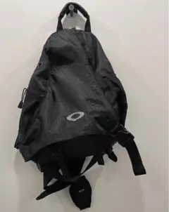 Oakley ブラック スリングバッグ