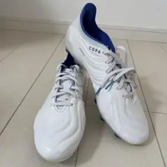 adidasサッカースパイク