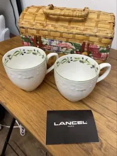 Item thumbnail for item a2f5bc20-93bd-451f-a617-e4acac584c53