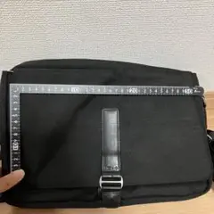 匿名配送　ビジネス用バッグ　is + ショルダーバッグ